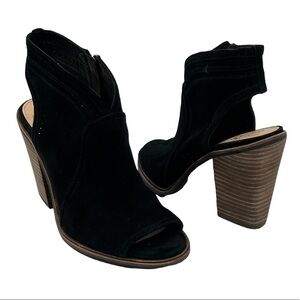 Vince Camuto Black Peep Toe Stacked Block Heels Size 7 1/2 Women’s